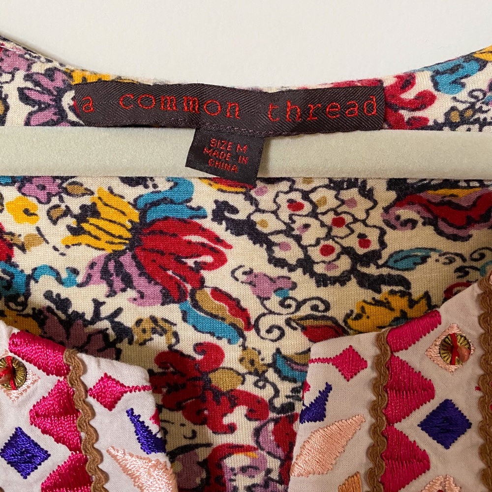 ADORABLE Boho Top - Picture 4 of 4